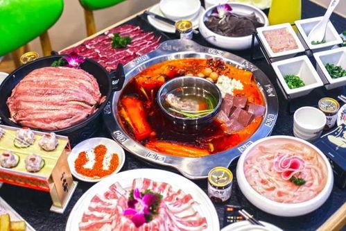 重庆好吃街网红串串火锅,街头美食的麻辣诱惑