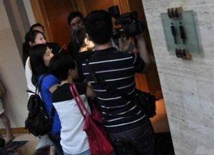 明星野地如厕,揭秘明星户外如厕的尴尬与应对