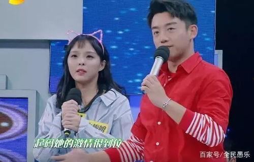 明星快本合唱,快本群星同台献唱，经典旋律再现辉煌